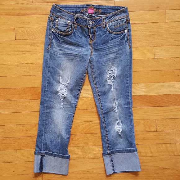Almost Famous Destructed Junior Blue Jeans Size 7 - Picture 2 of 8